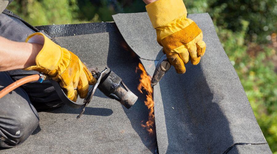 Expert Emergency Roof Repairs services in Madison, SD
